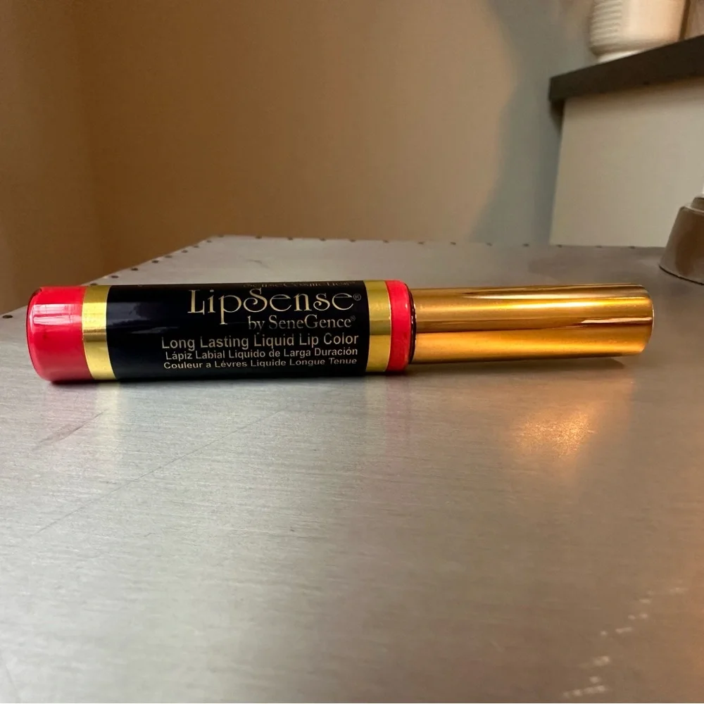 LipSense by SeneGence Long Lasting Lip Color Strawberry Shortcake